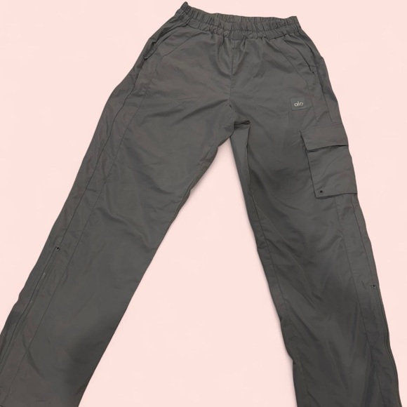 ALO Yoga track pants - Picture 6 of 8